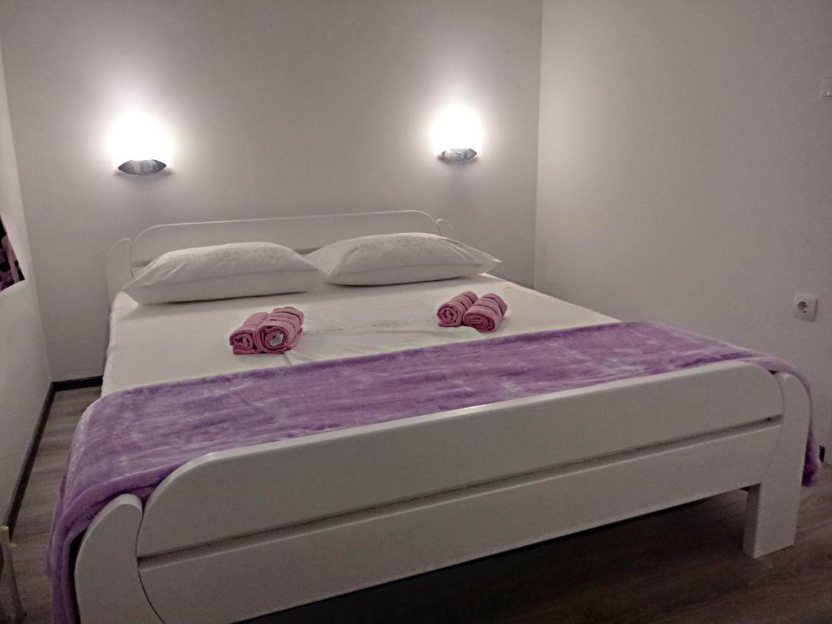 Apartmani Marijana Шибеник Экстерьер фото